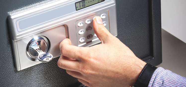 Safe Opener Service Bolton